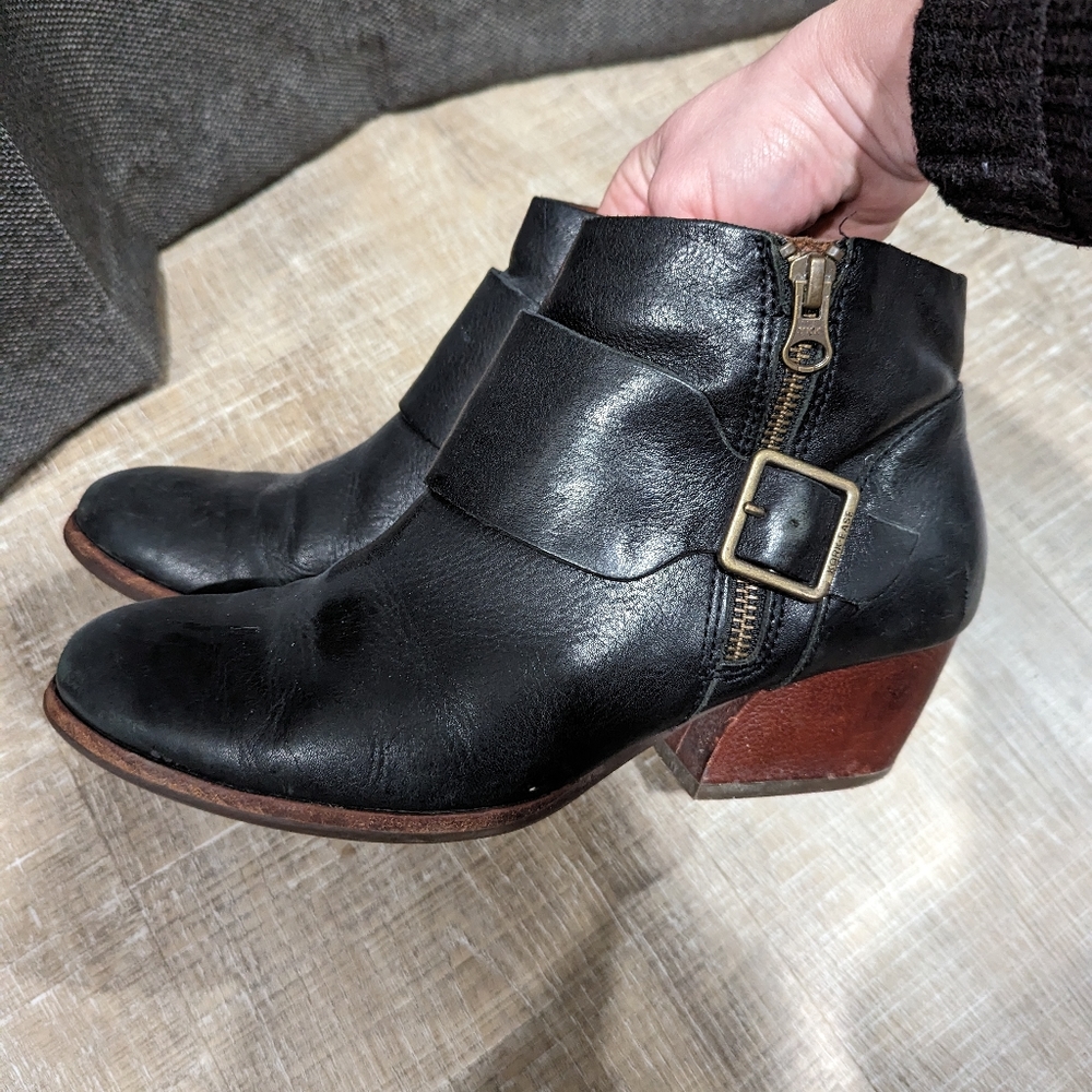 Kork-ease Isa ankle boot, black, size 9